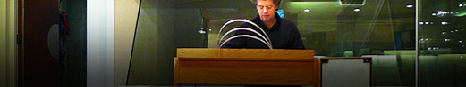 Thomas Bloch playing the Ondes Martenot